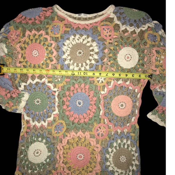 HANDKNIT SPRING/EASTER SWEATER  SZ M/L - Picture 2 of 9